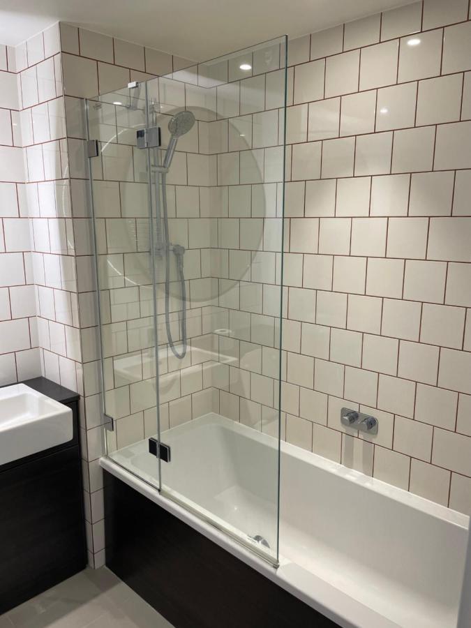 Royal Wharf Apartments London Ngoại thất bức ảnh
